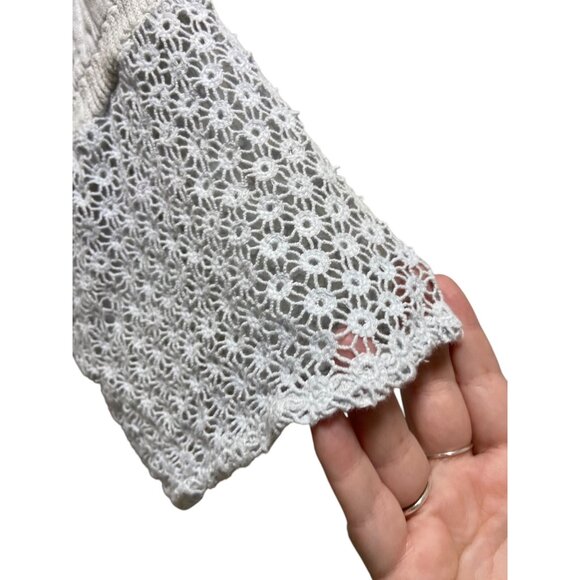 Soft Surroundings 100% Linen Crochet Sleeve Blouse Light Blue Size L Coastal - Picture 8 of 12